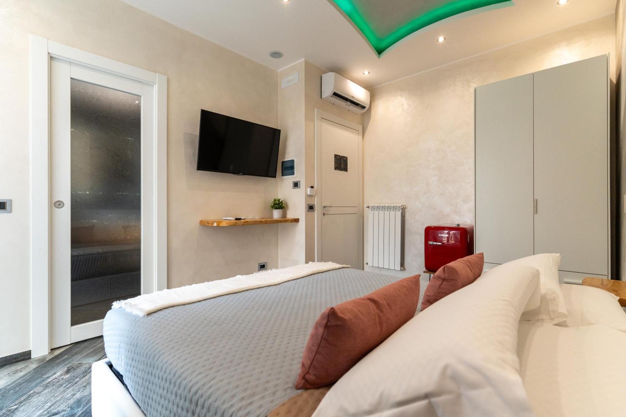 Suites Matteotti 57 Civitavecchia Exterior photo